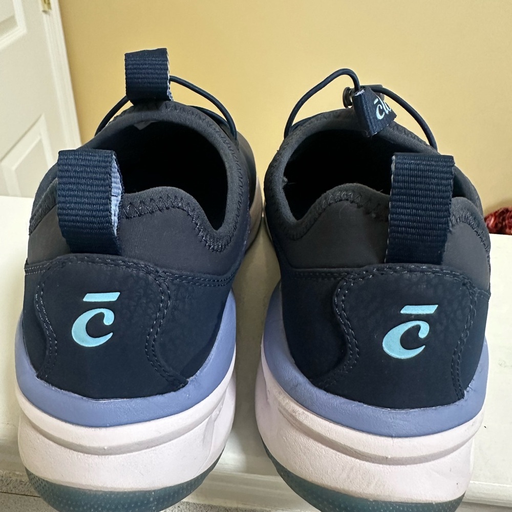 Love Blue Athletic Shoes Modern Sleek Design